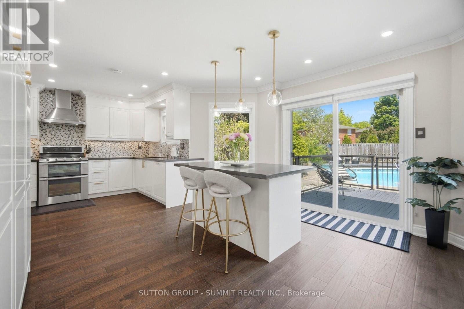 4127 COLONIAL DRIVE - 17
