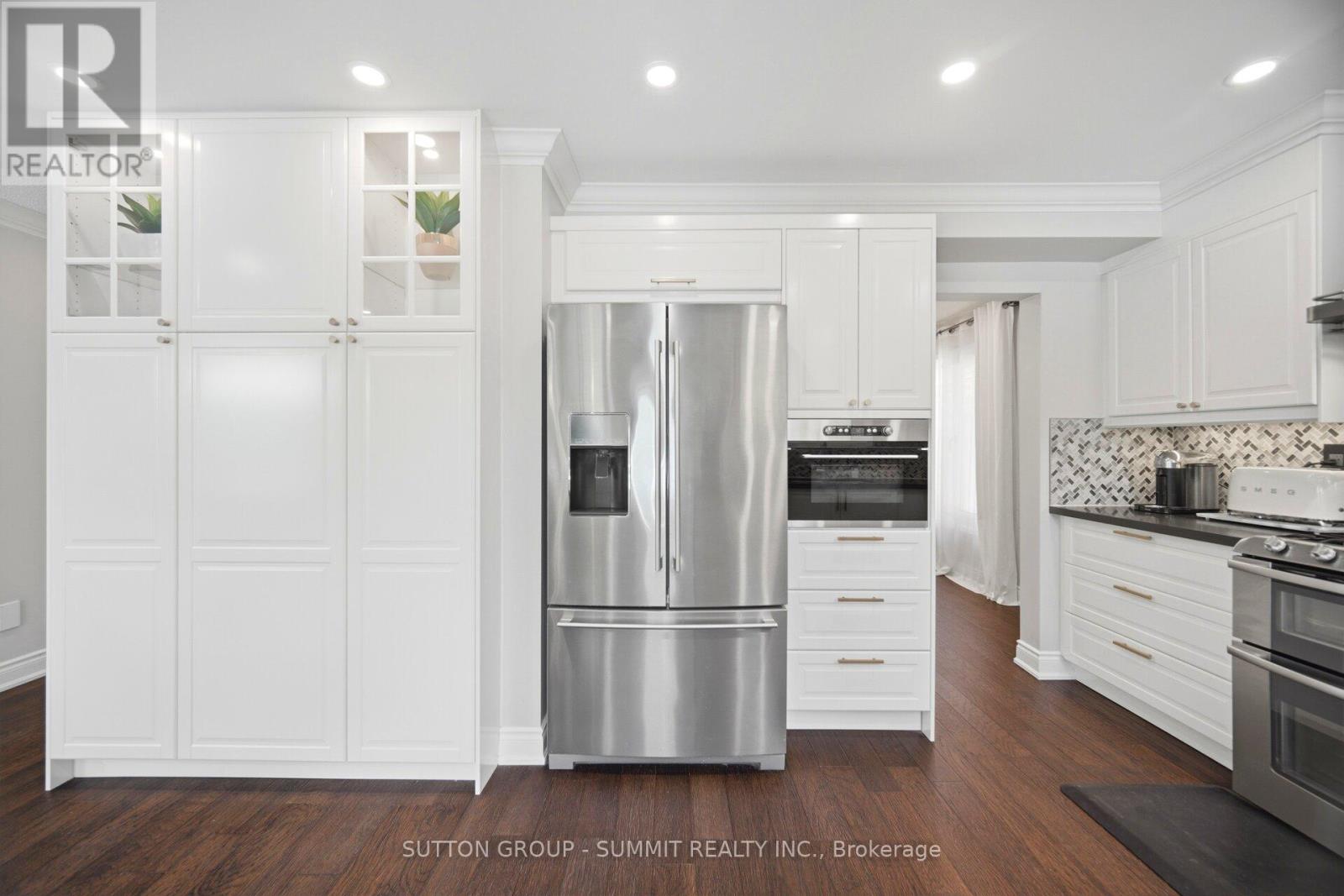 4127 COLONIAL DRIVE - 19