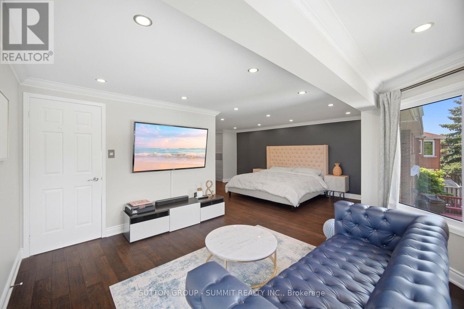 4127 COLONIAL DRIVE - 28