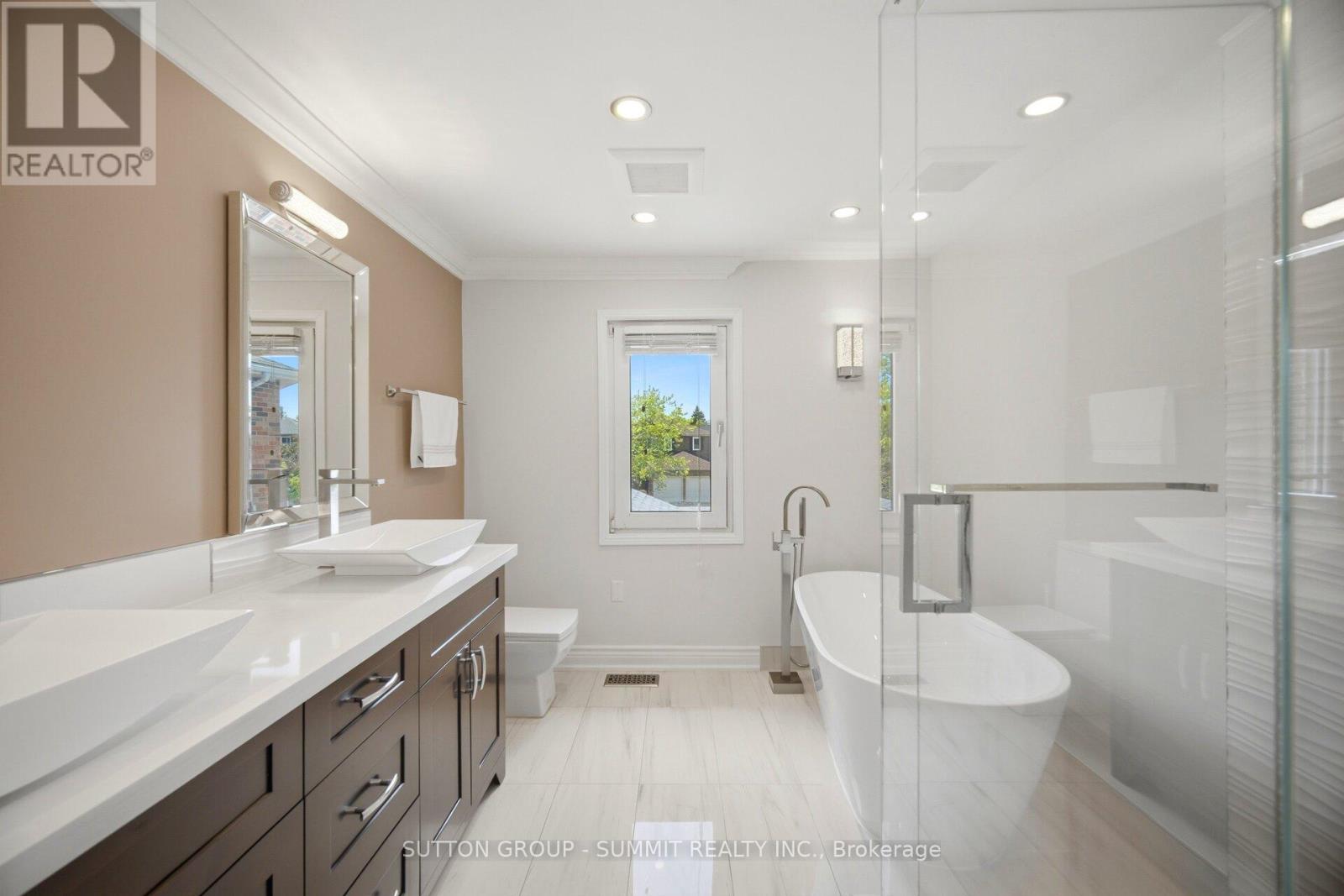 4127 COLONIAL DRIVE - 33