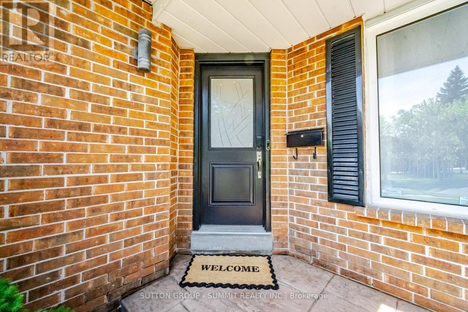 4127 COLONIAL DRIVE - 8