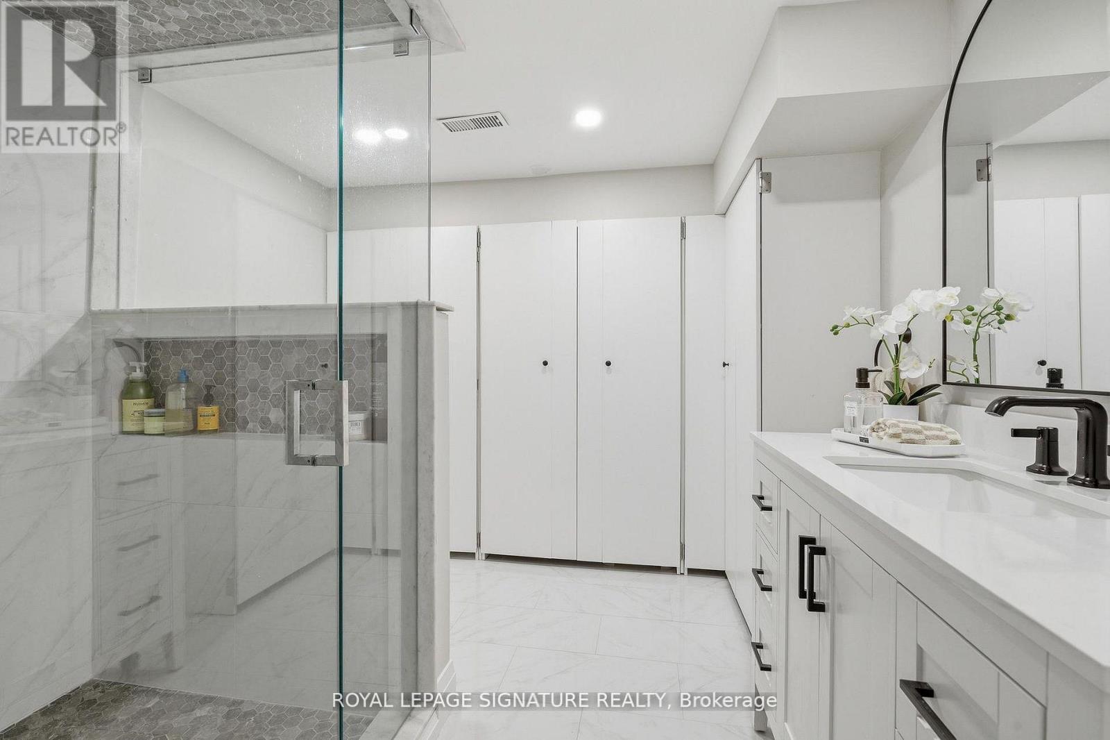 216 FOLKSTONE CRESCENT - 21