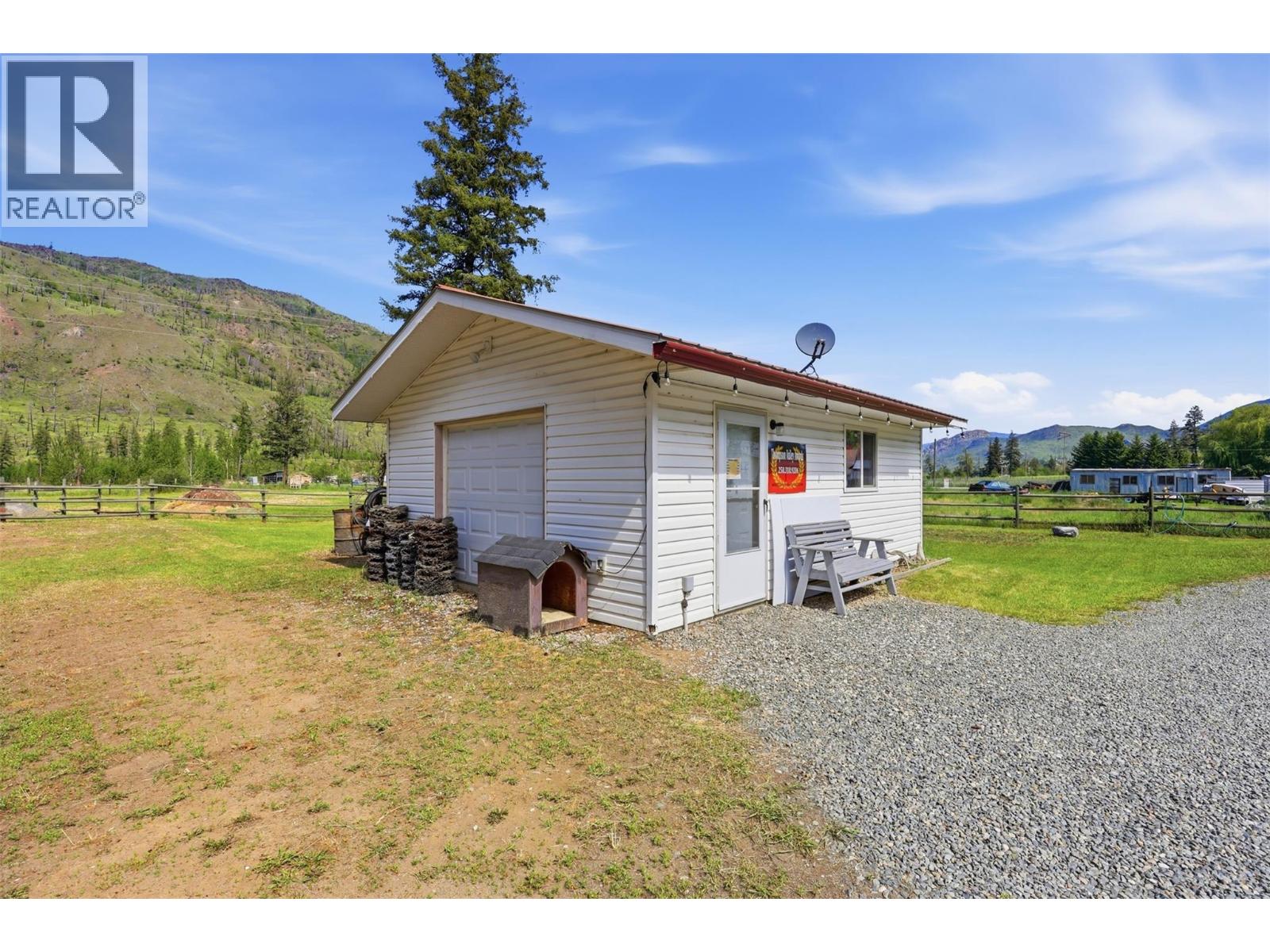 3191 Yellowhead Highway S - 39