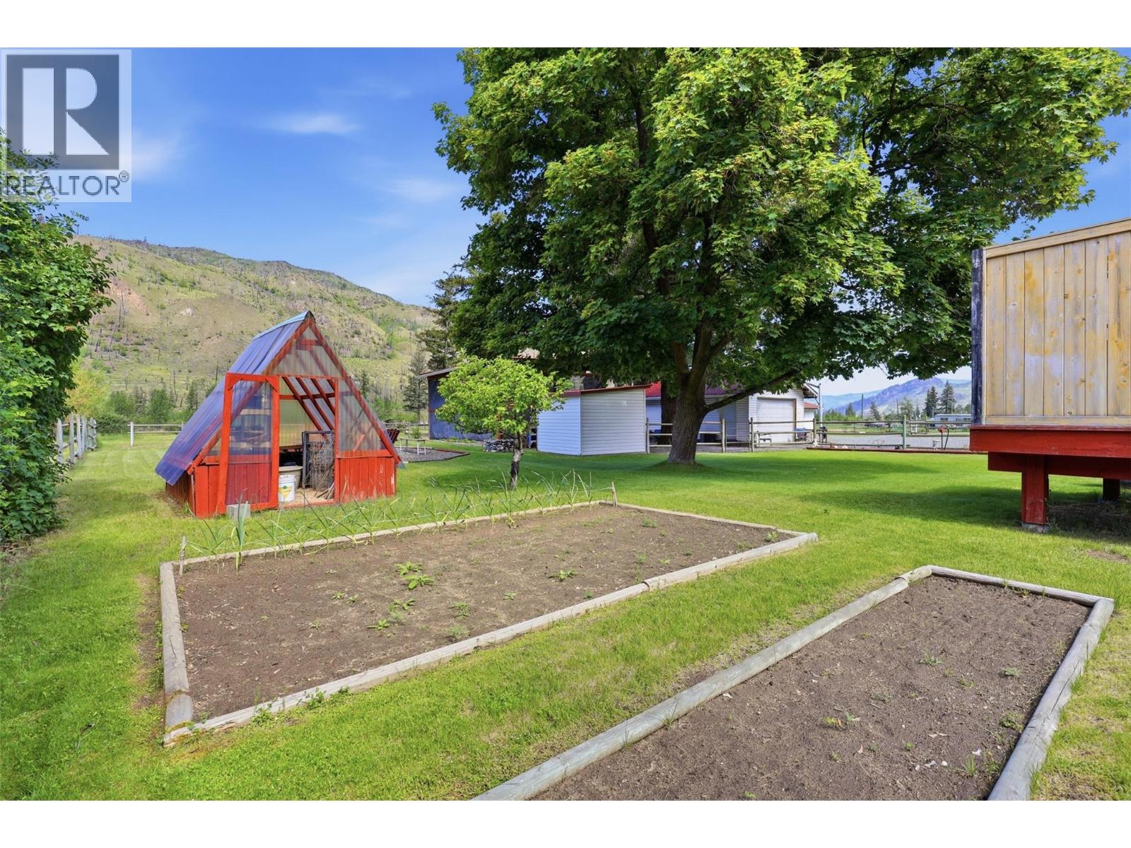 3191 Yellowhead Highway S - 45