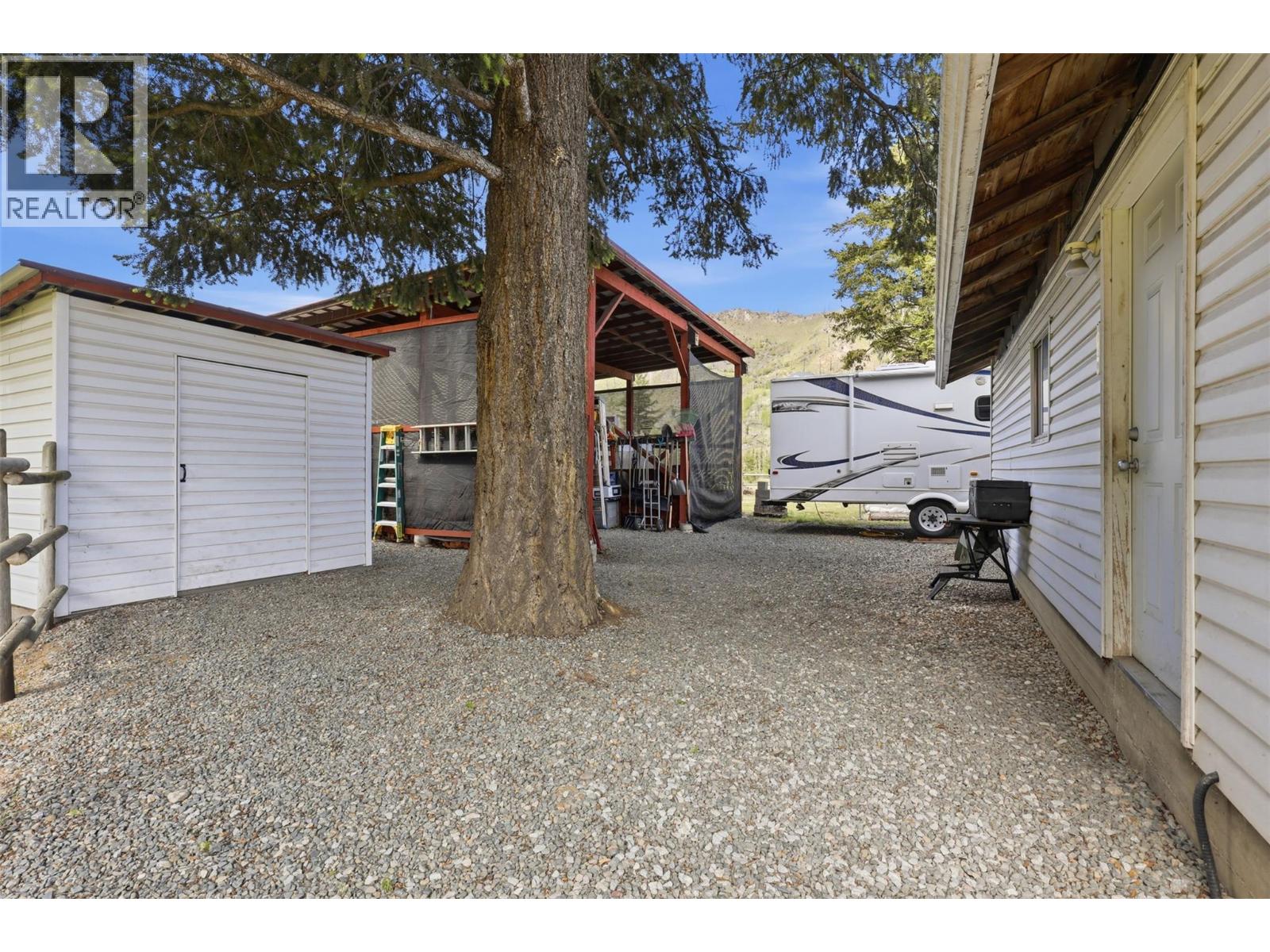 3191 Yellowhead Highway S - 46