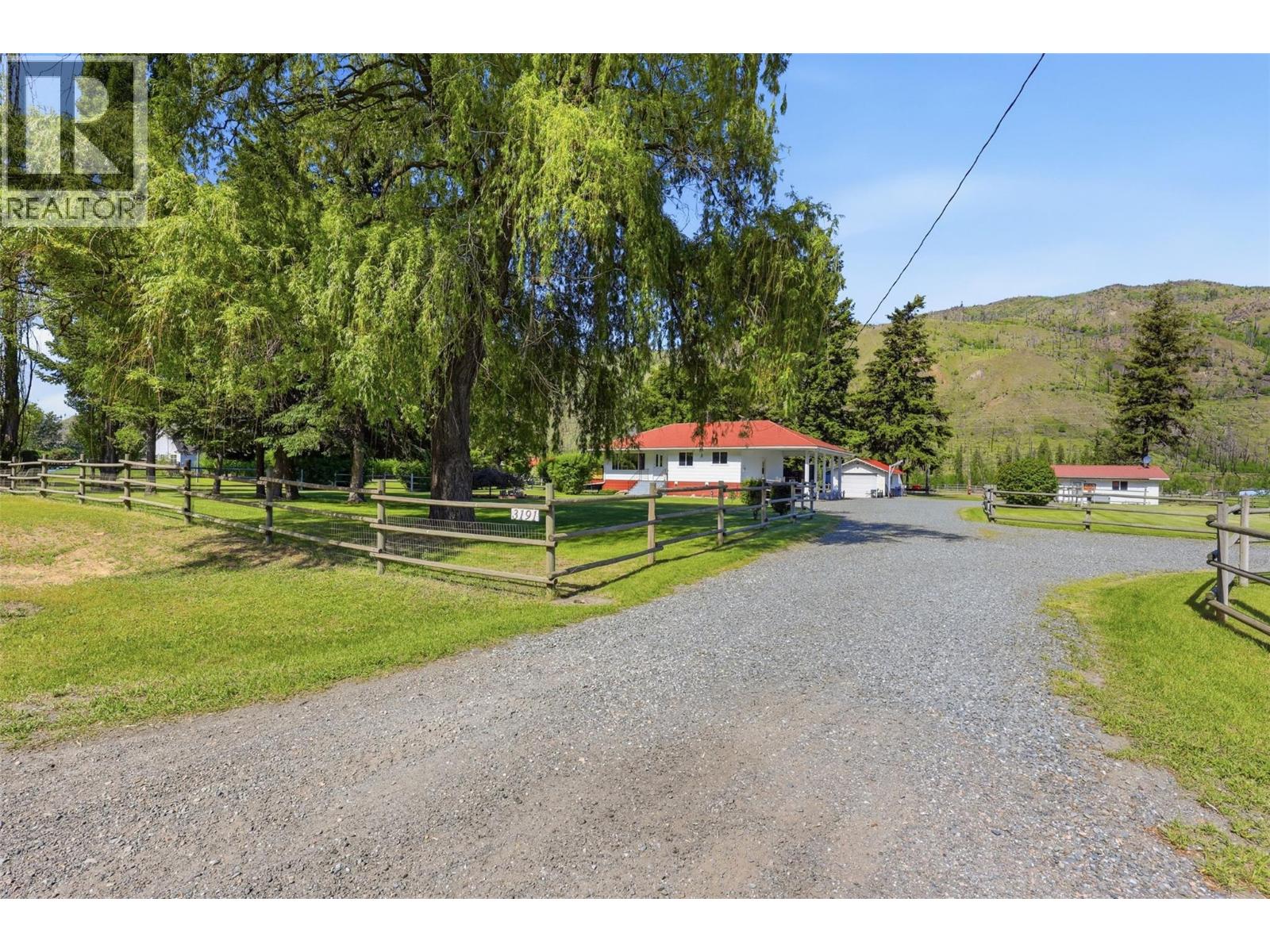3191 Yellowhead Highway S - 47