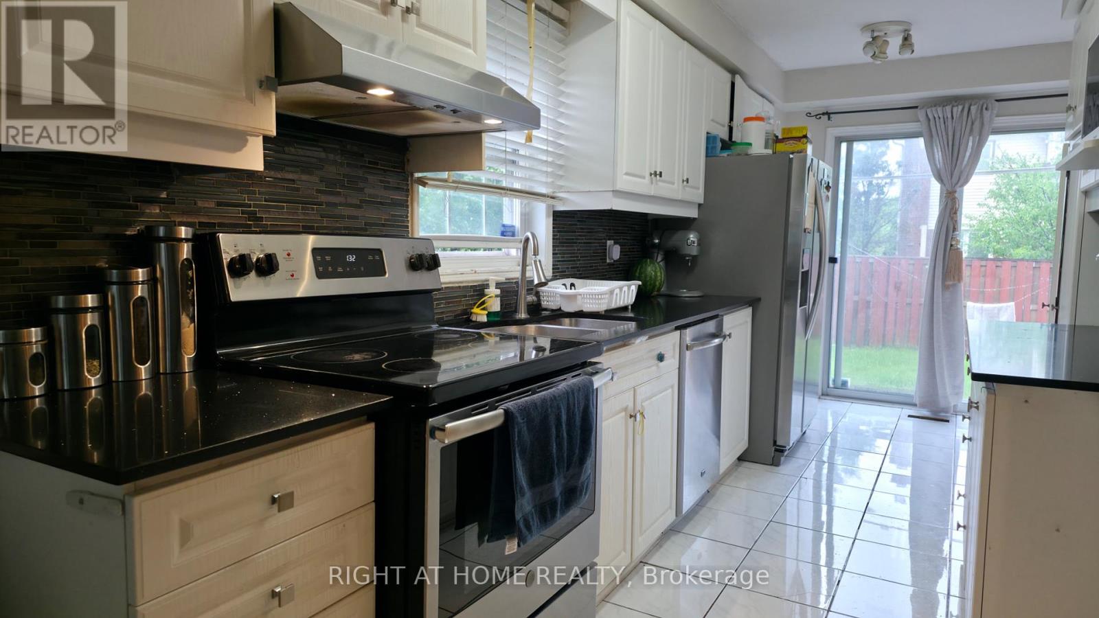 14 SANTA ANITA COURT - 10