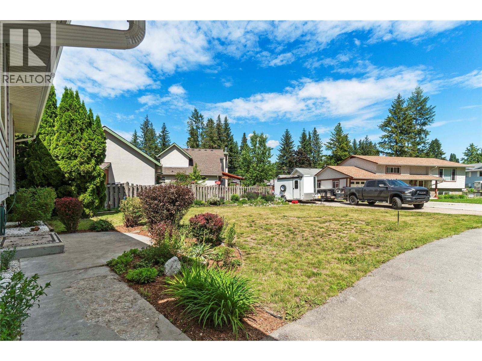851 26 Street SE, Salmon Arm