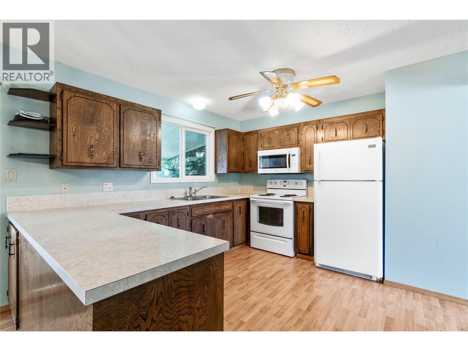 851 26 Street SE, Salmon Arm