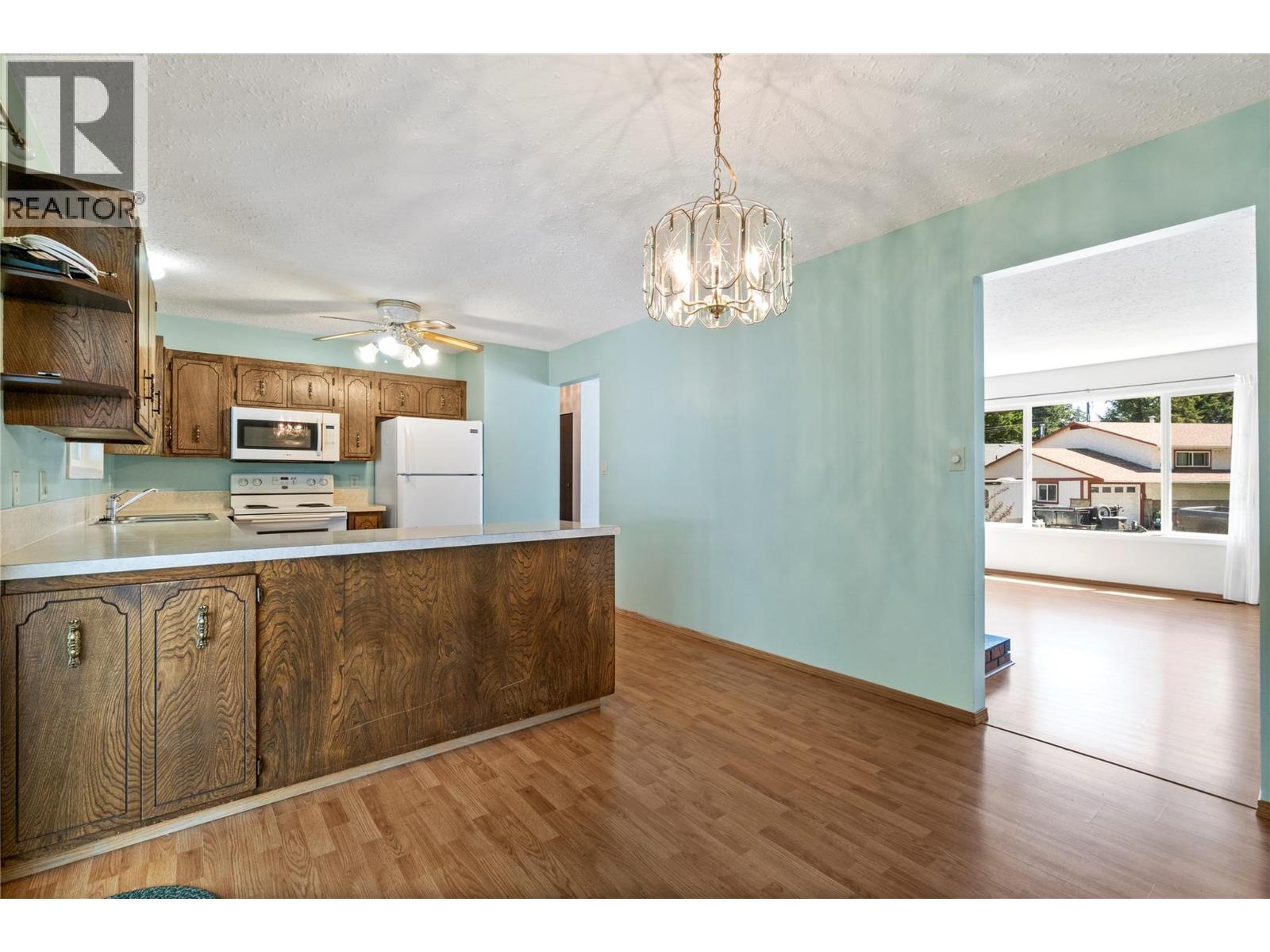 851 26 Street SE, Salmon Arm