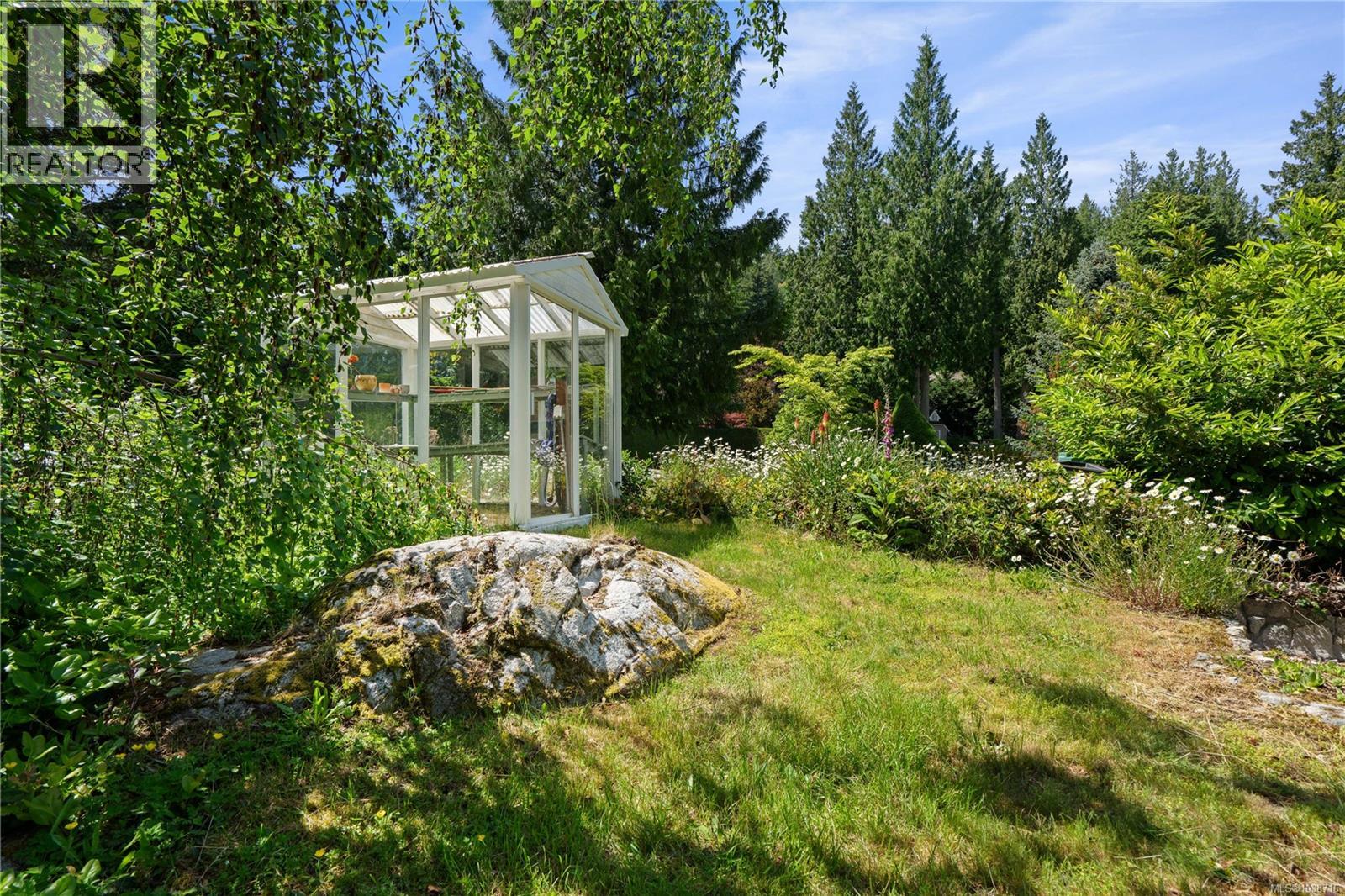 1599 Dean Park Rd - 68