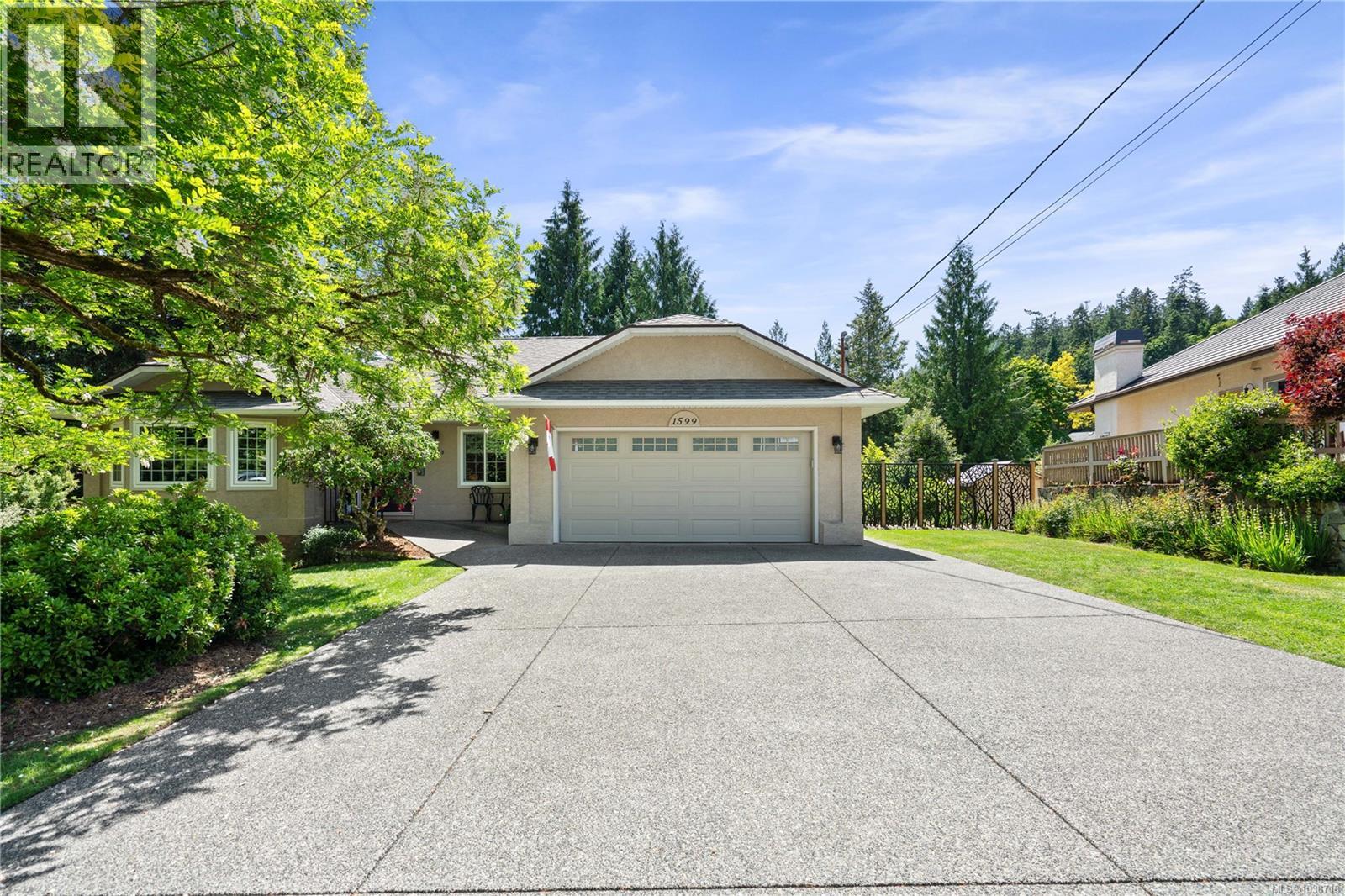 1599 Dean Park Rd - 76