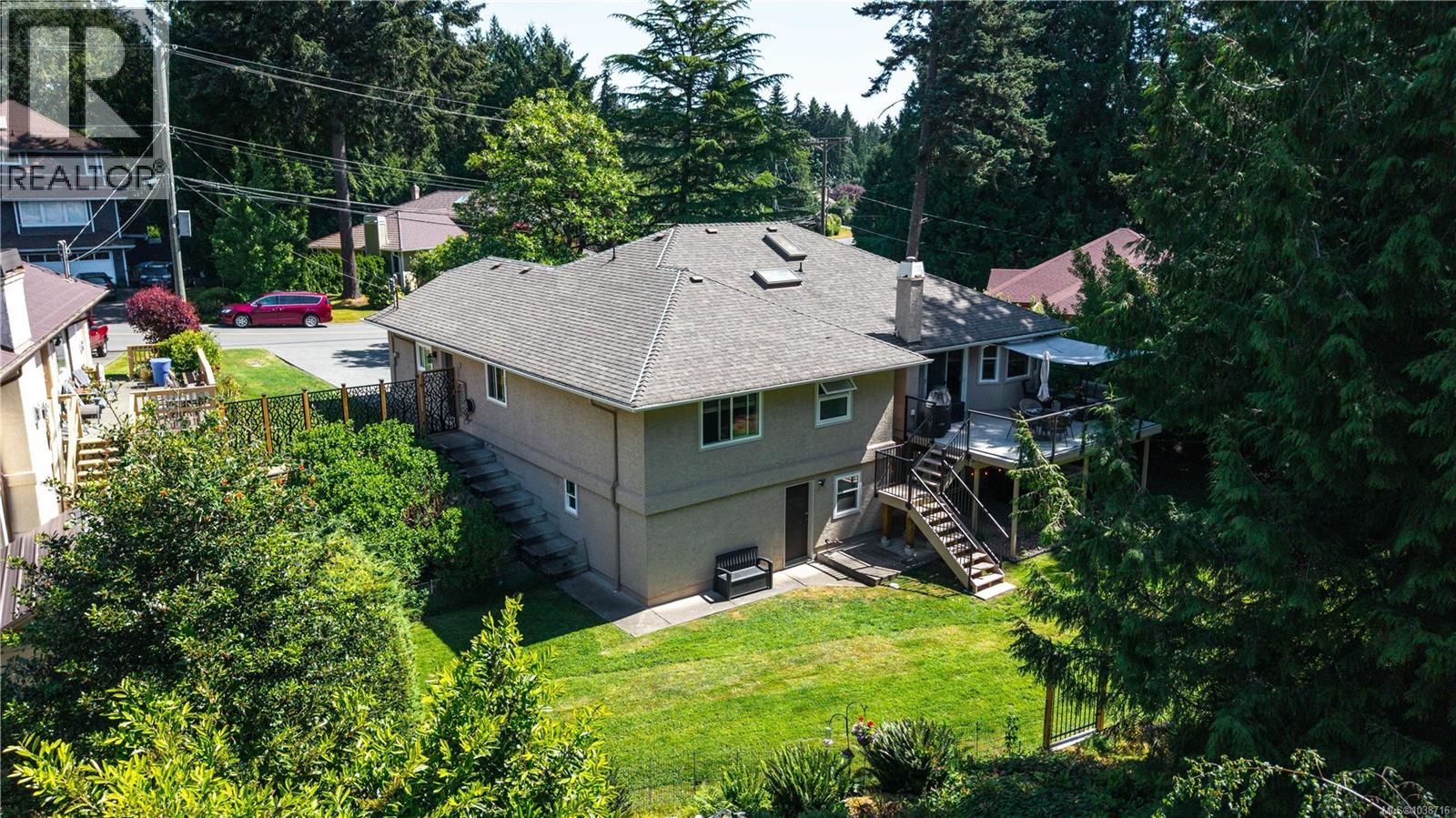 1599 Dean Park Rd - 74