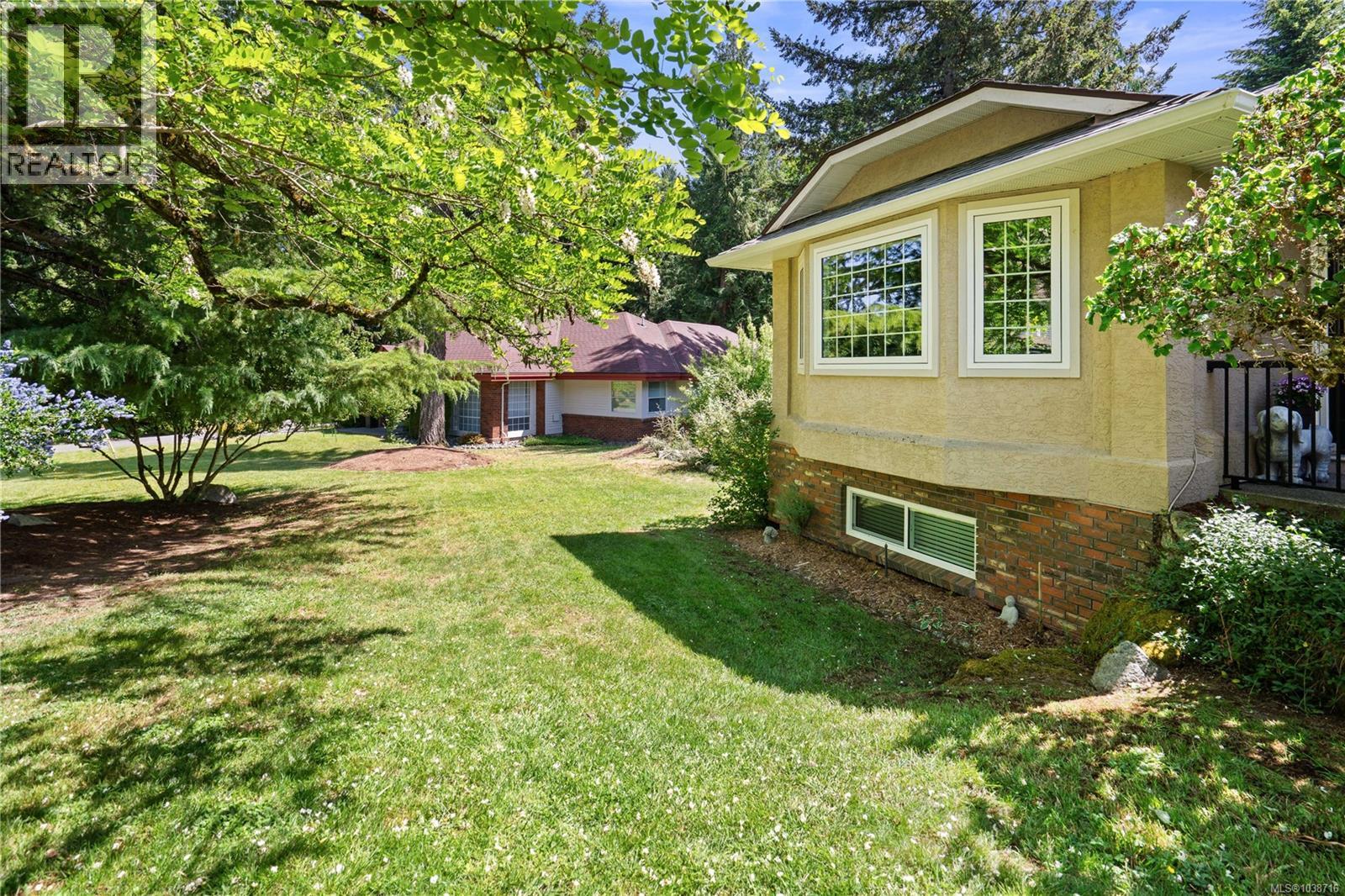 1599 Dean Park Rd - 54