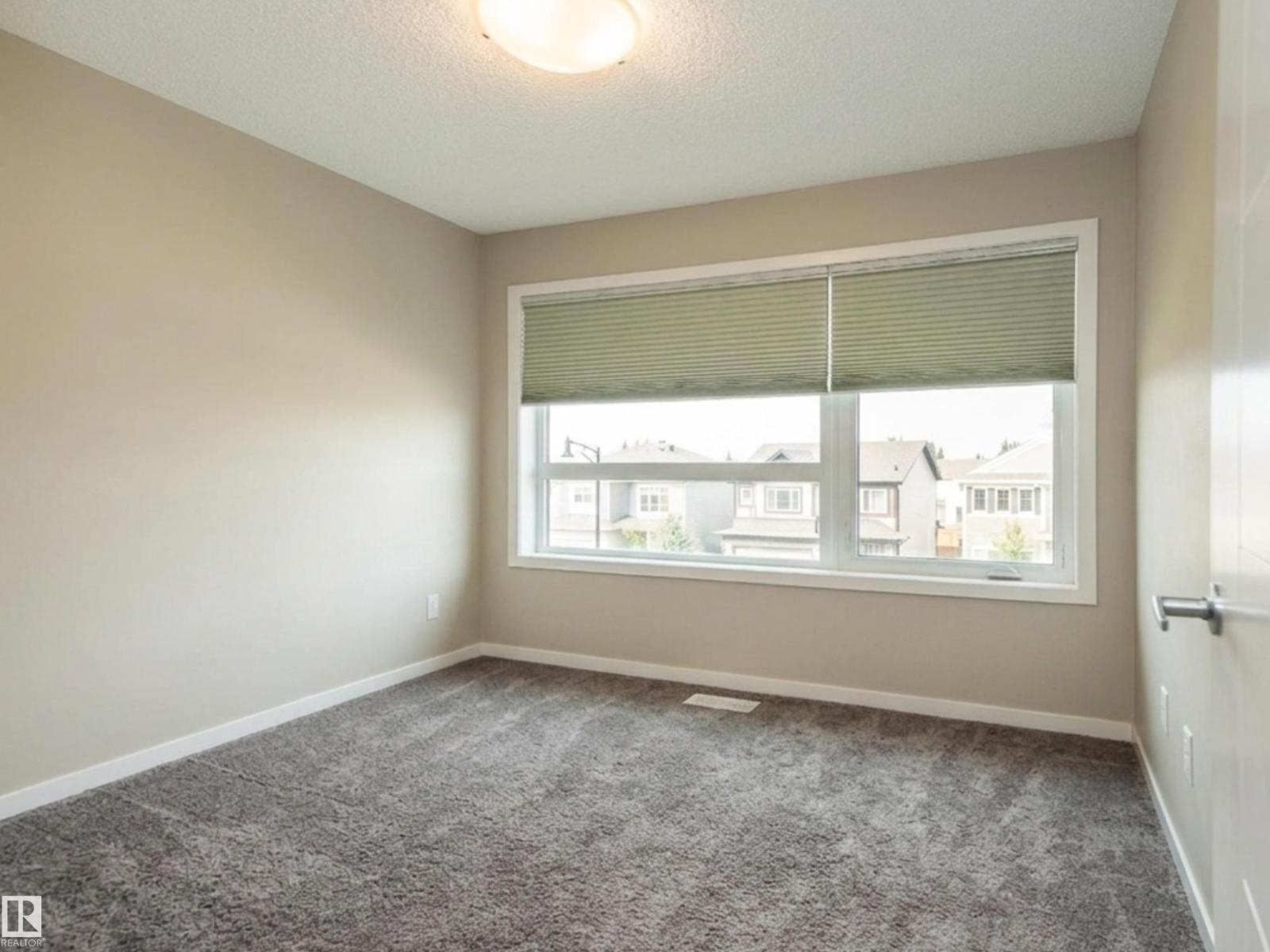 17263 9 AV SW SW - 11