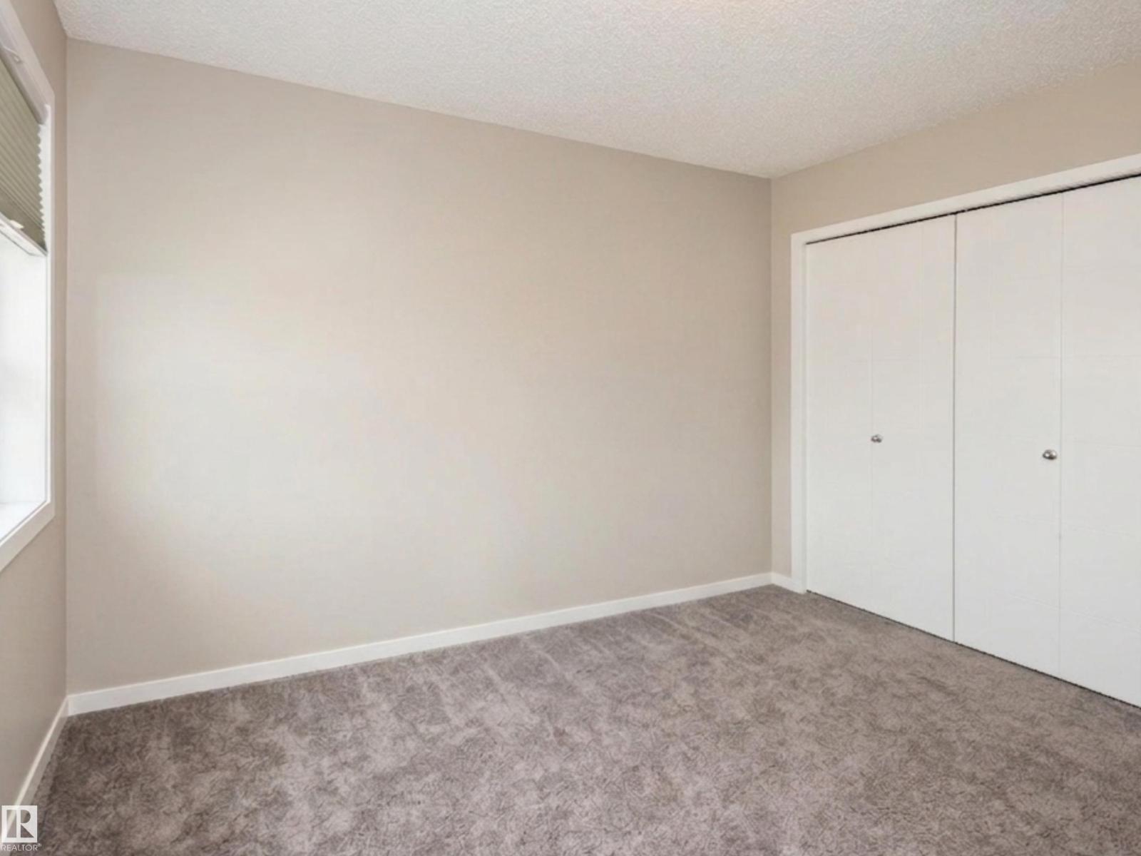 17263 9 AV SW SW - 12