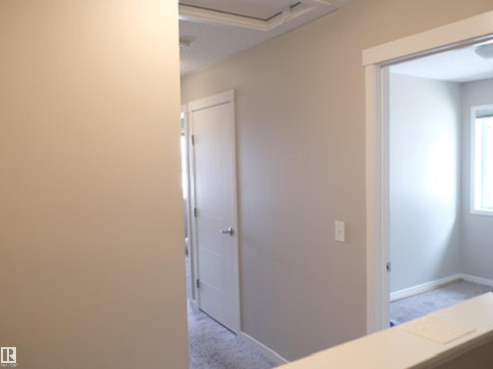17263 9 AV SW SW - 10