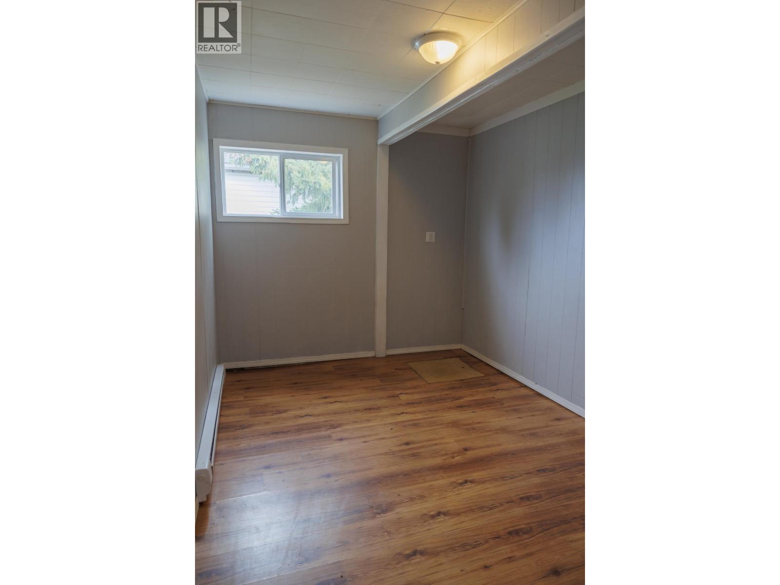 956 4TH AVENUE - 11