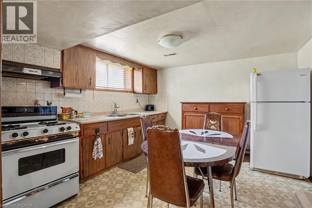 95 FIELDWAY Drive - 26