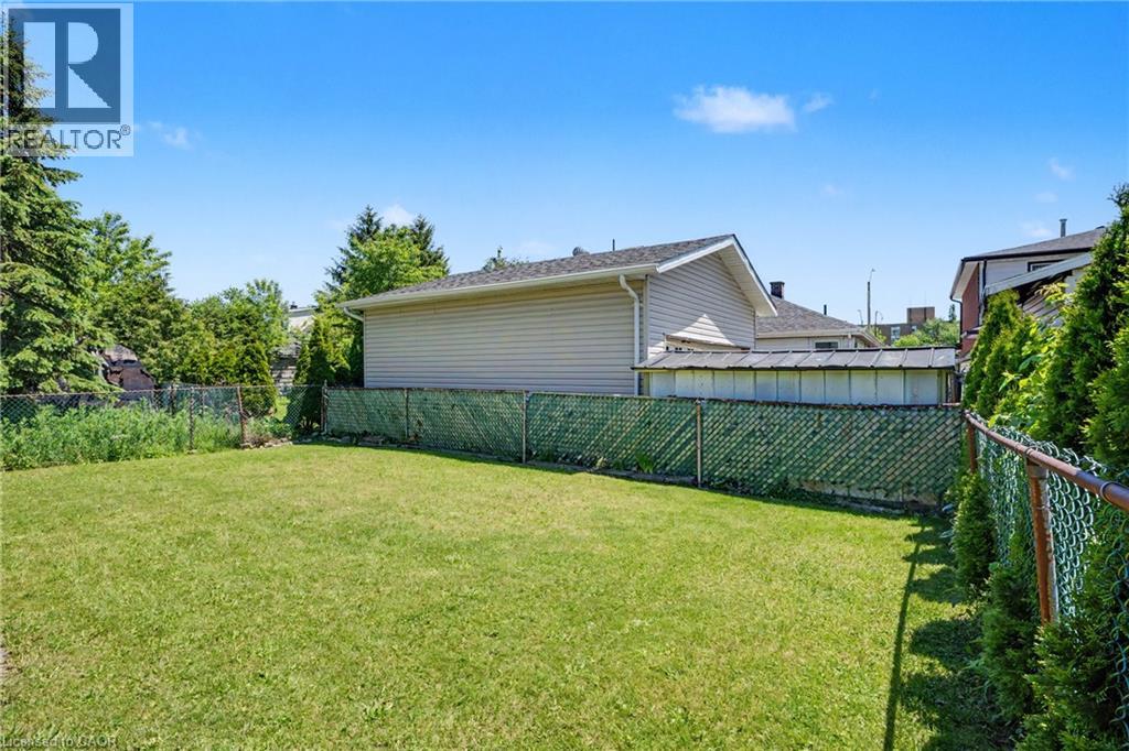 95 FIELDWAY Drive - 34