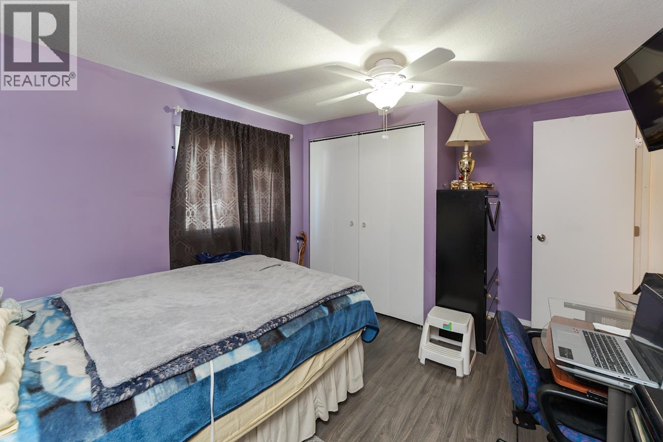 6815 LANGER CRESCENT - 11