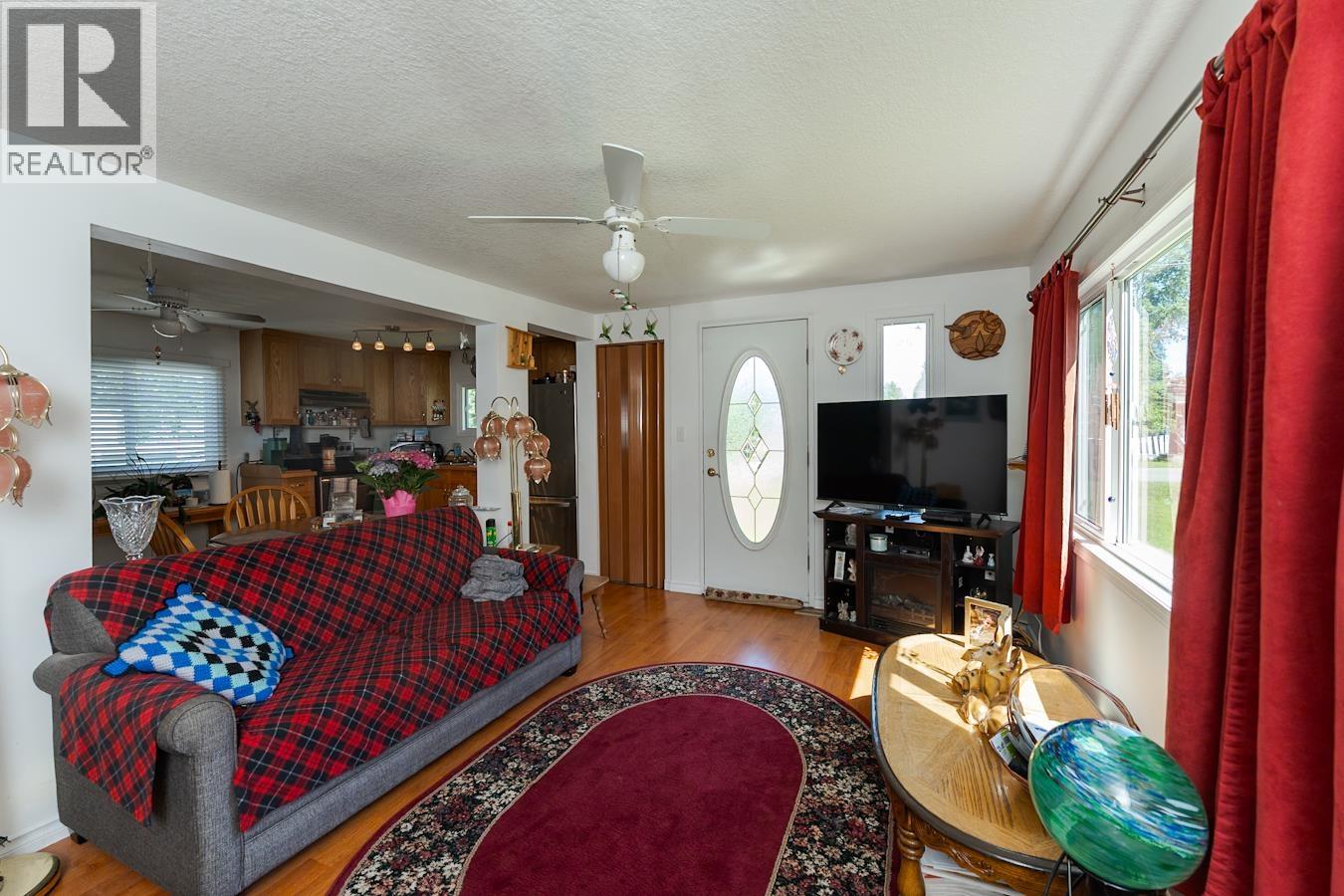 Dining room of 6815 LANGER CRESCENT · Prince George, BC