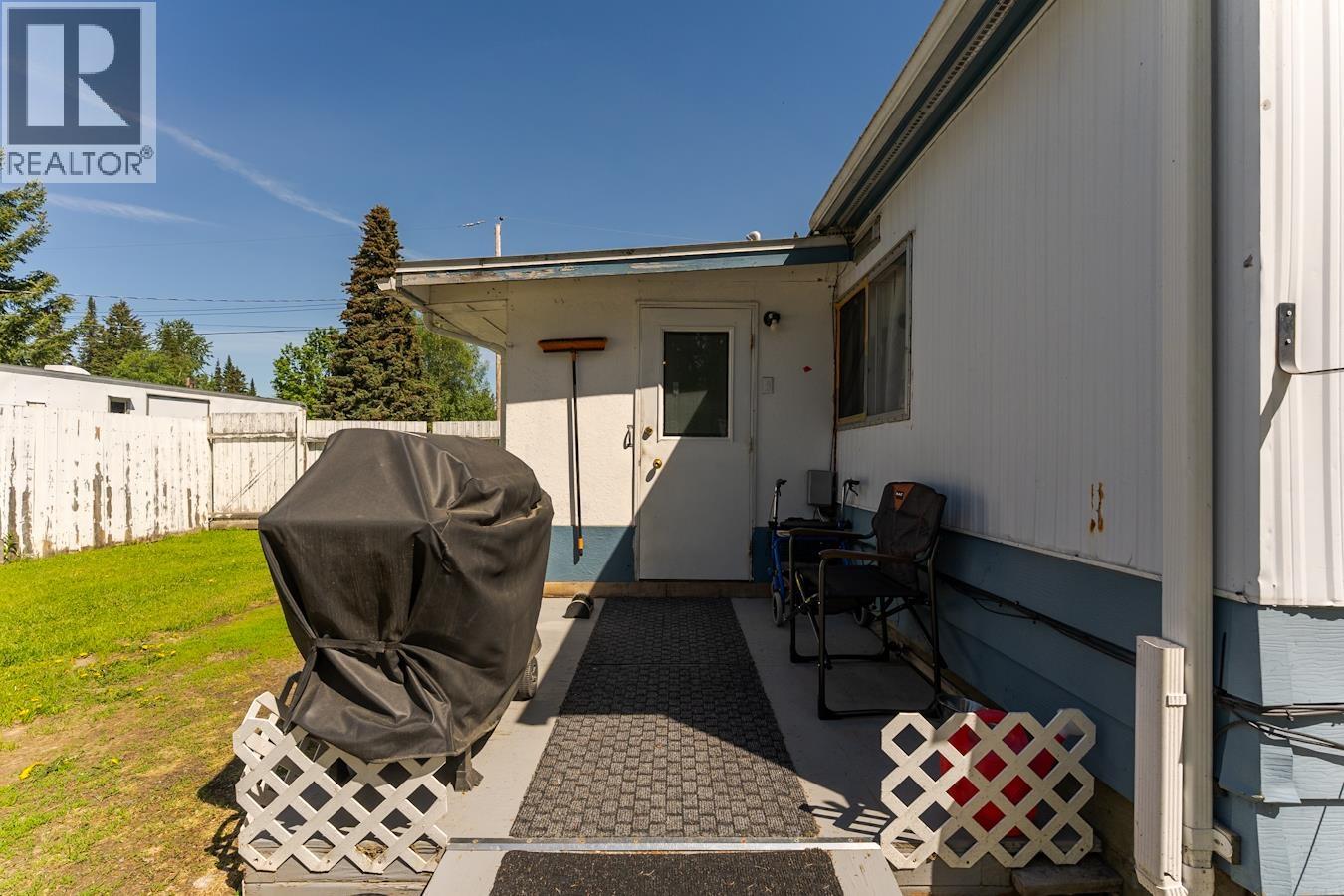 6815 LANGER CRESCENT - 30