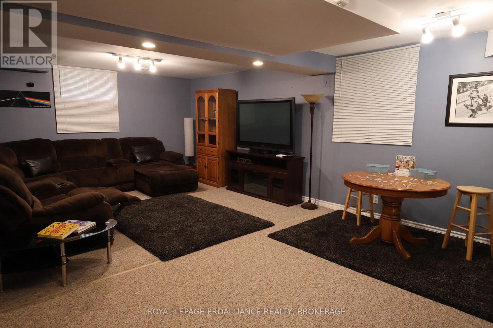 605 FERNMOOR DRIVE - 24