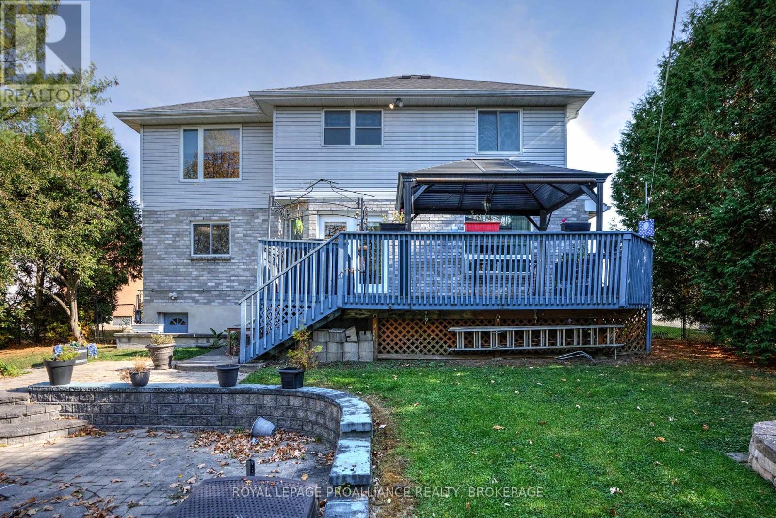 605 FERNMOOR DRIVE - 44