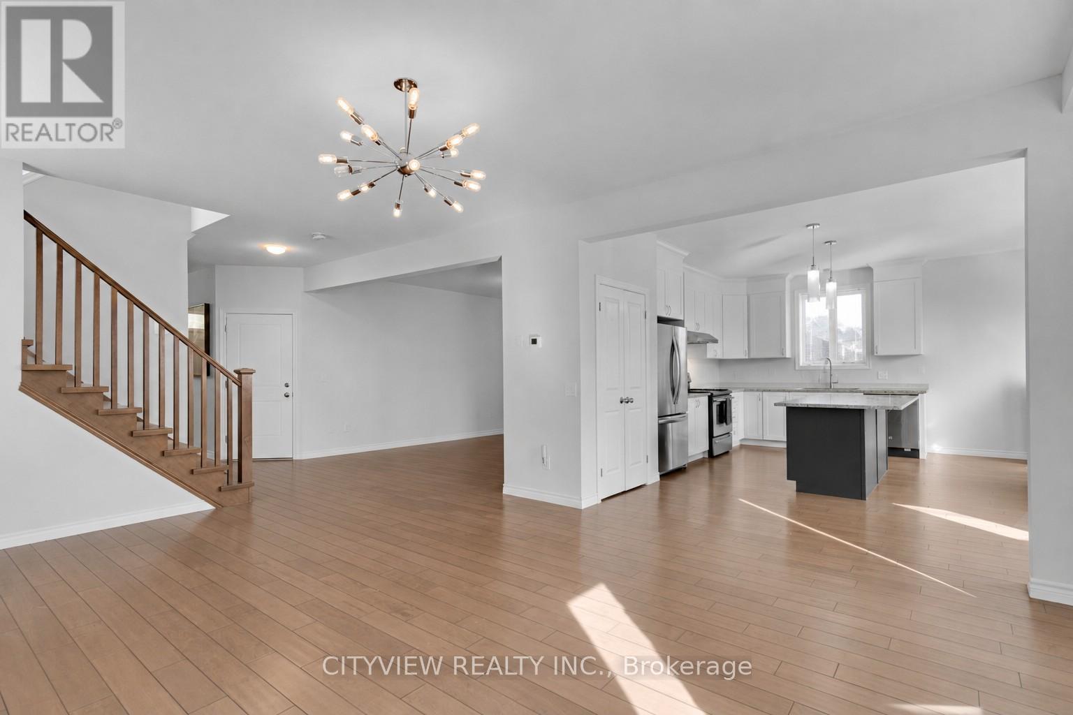28 HARTFIELD STREET - 12