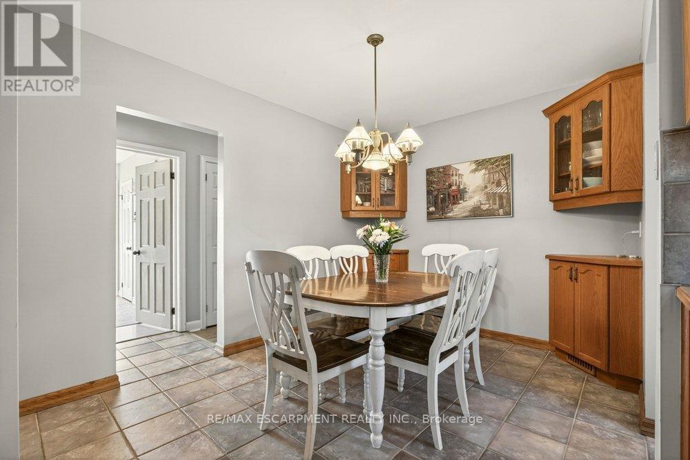 15 FAIRCOURT DRIVE - 9