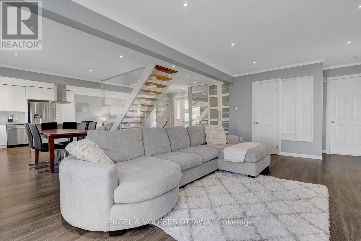 6138 VINEYARD DRIVE - 13