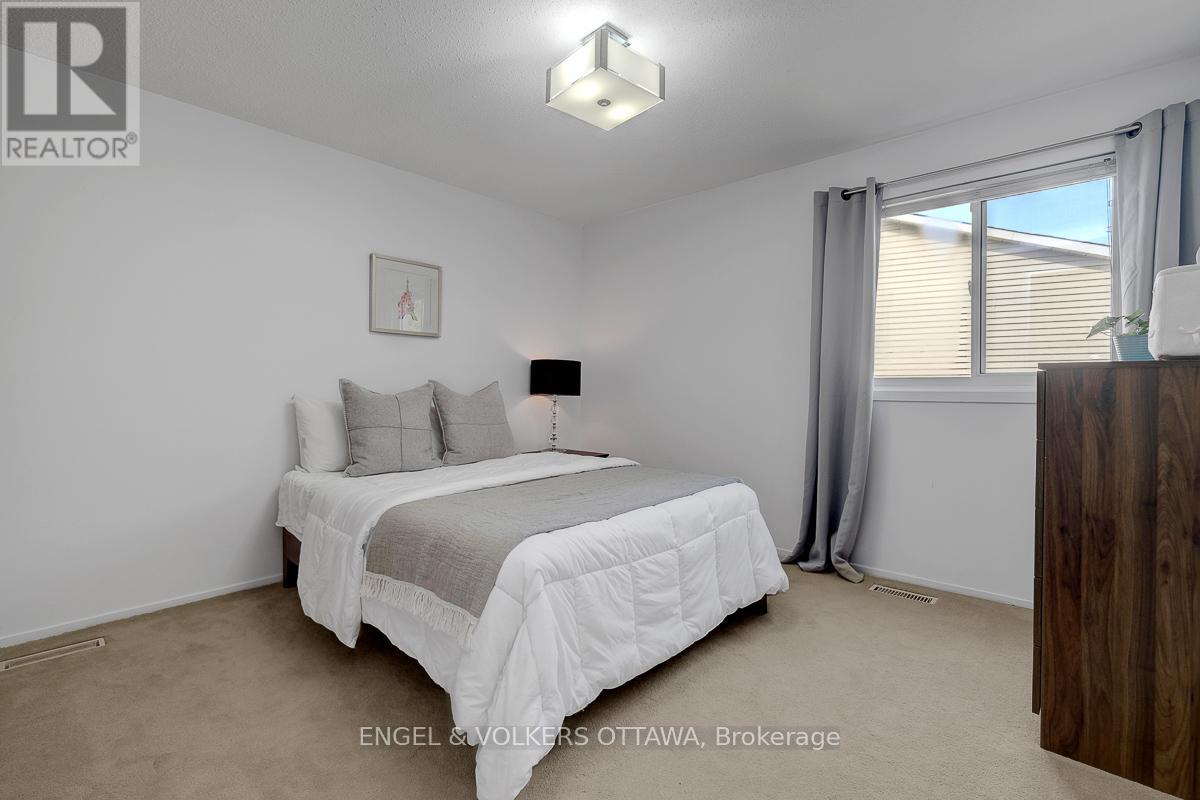 6138 VINEYARD DRIVE - 34