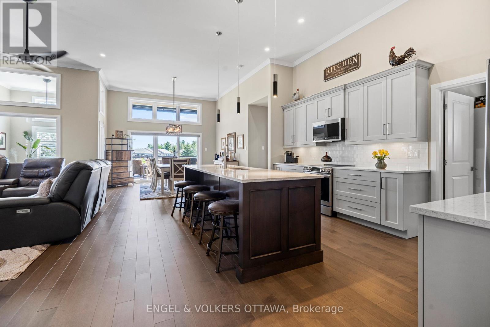 150 BLACKHORSE DRIVE - 20