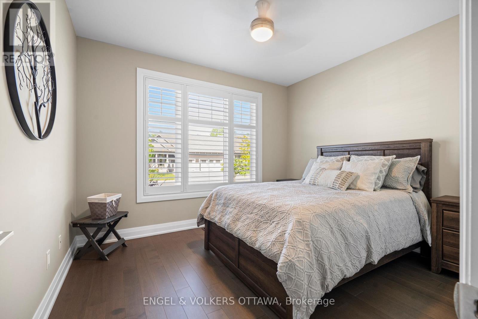 150 BLACKHORSE DRIVE - 4