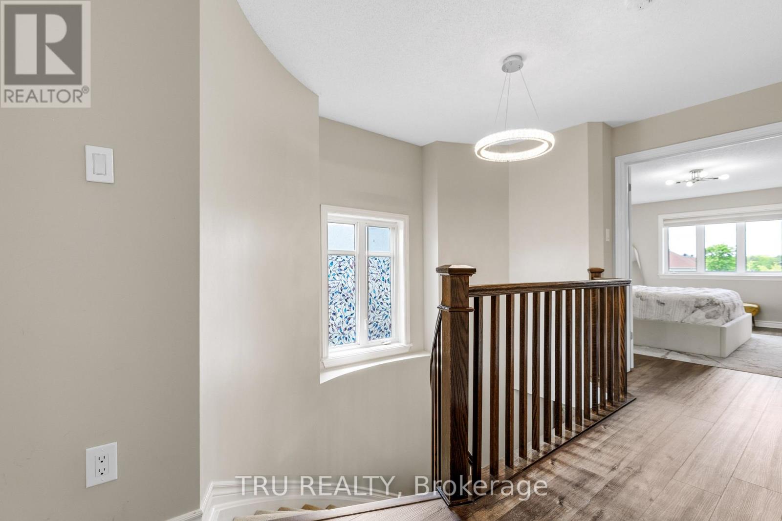 1019 OTTENBRITE CRESCENT - 25