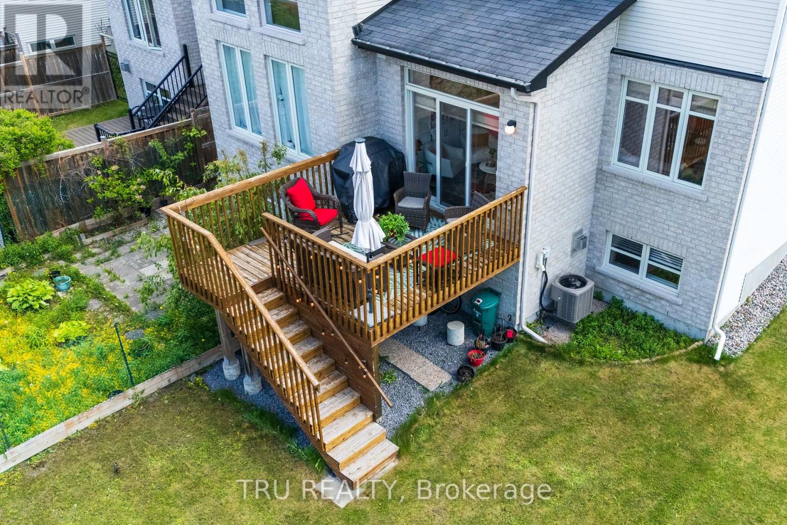 1019 OTTENBRITE CRESCENT - 5