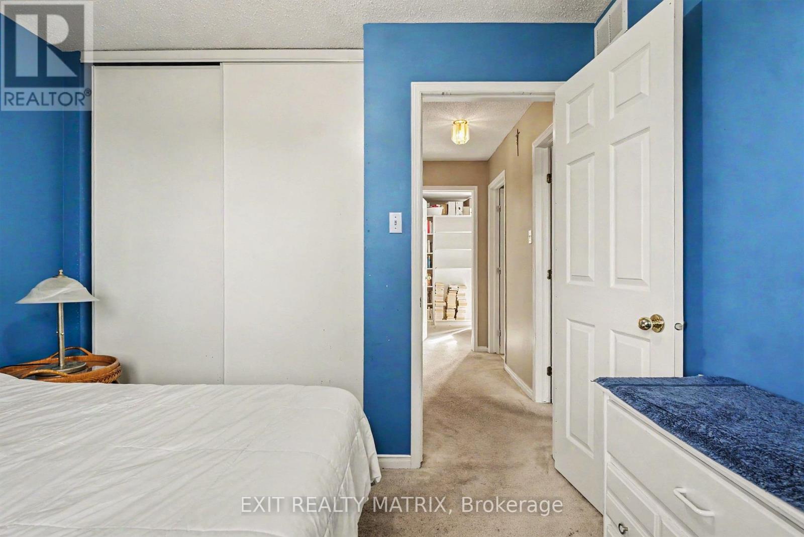 2209 SATURN CRESCENT - 23