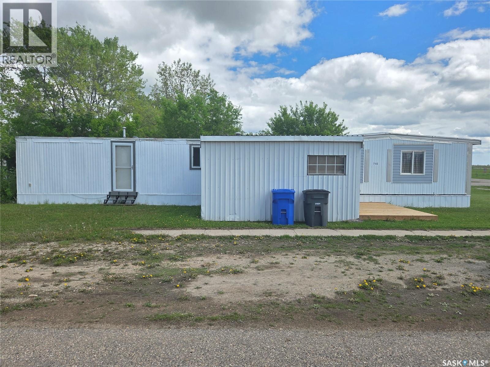 702 Railway AVENUE - 5