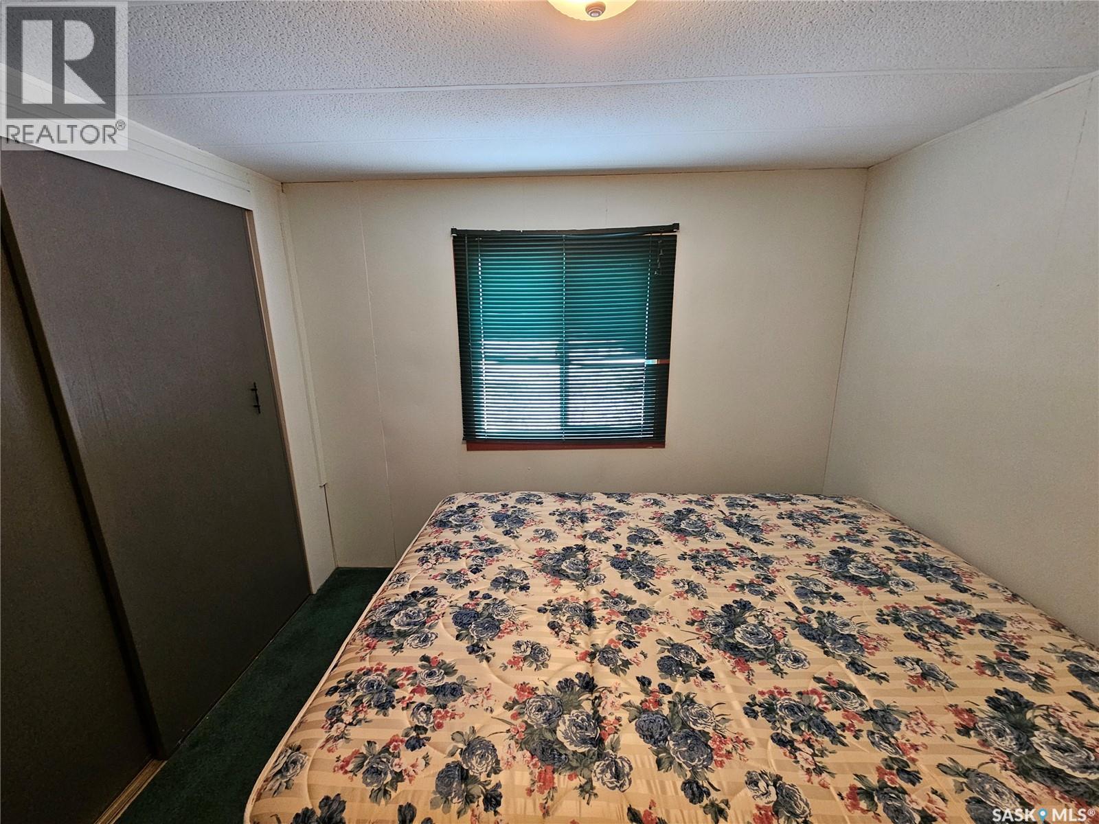 702 Railway AVENUE - 18
