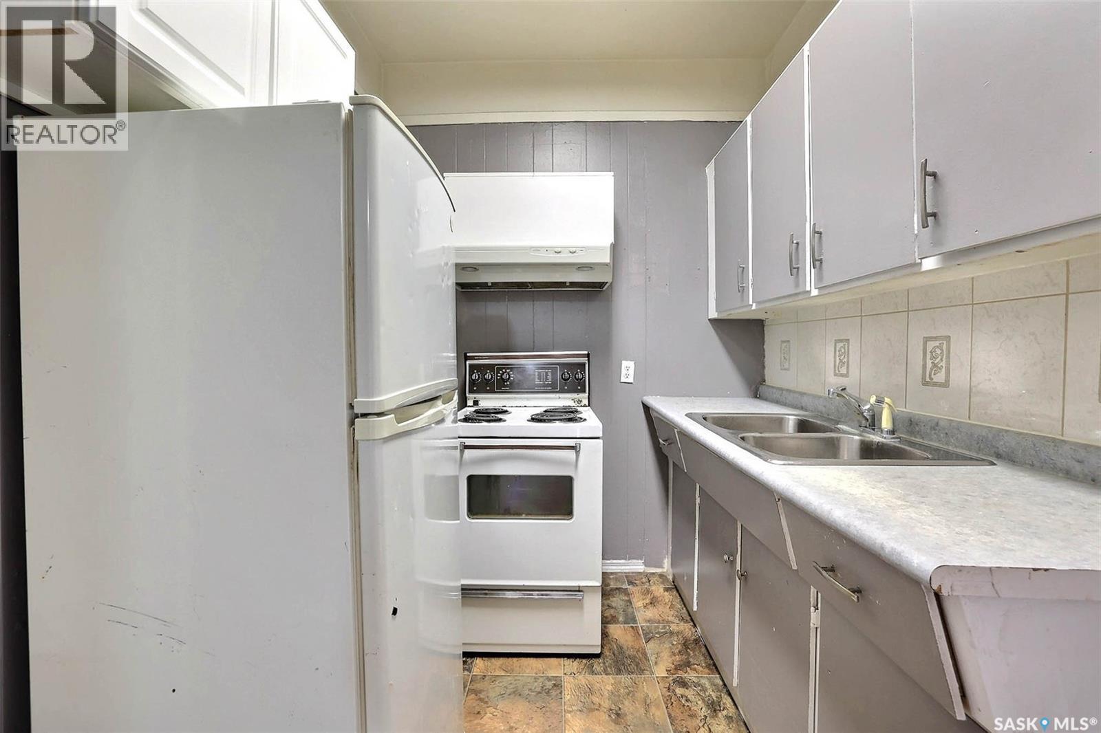 2030 queen STREET - 10