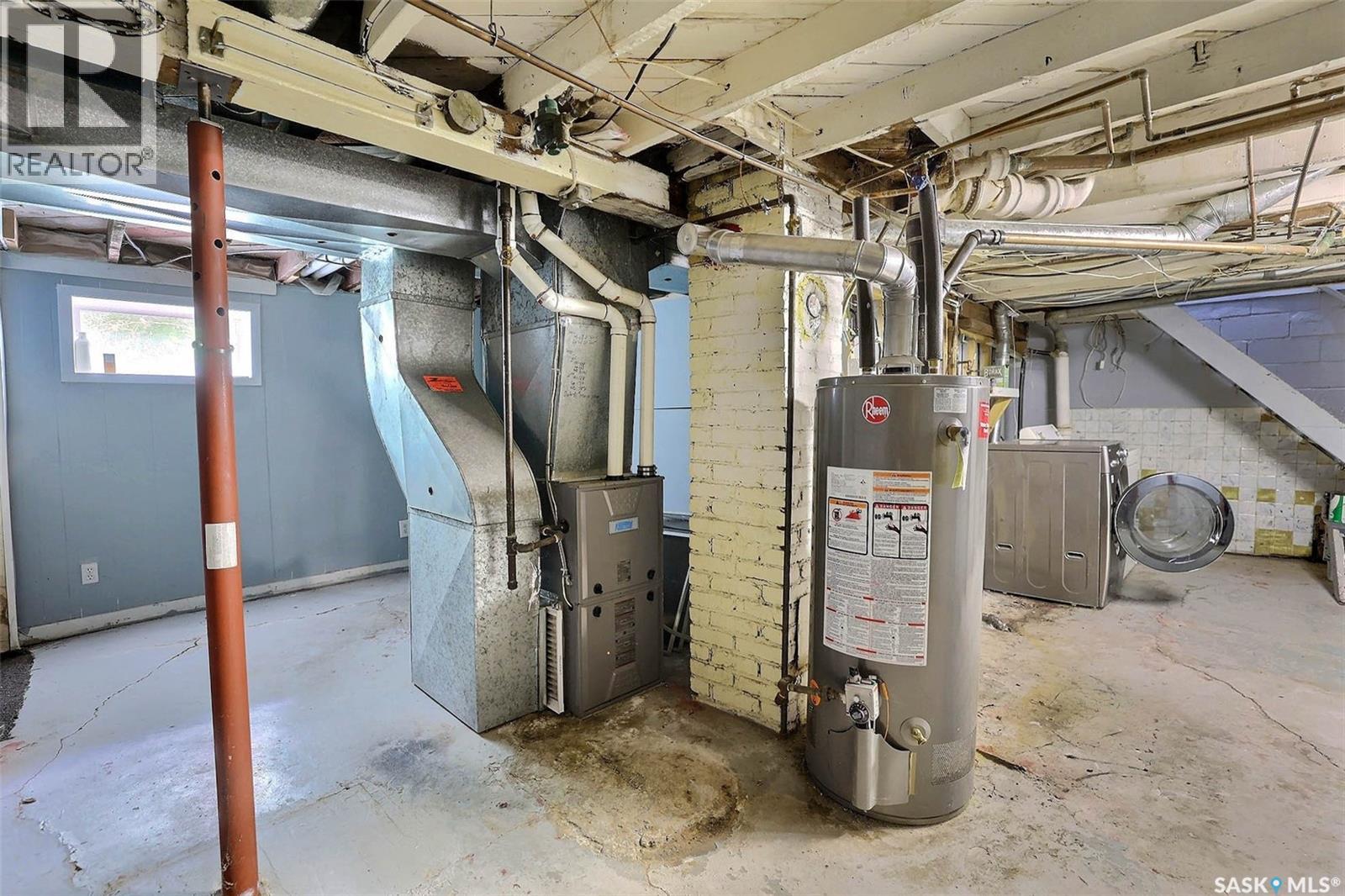 2030 queen STREET - 11