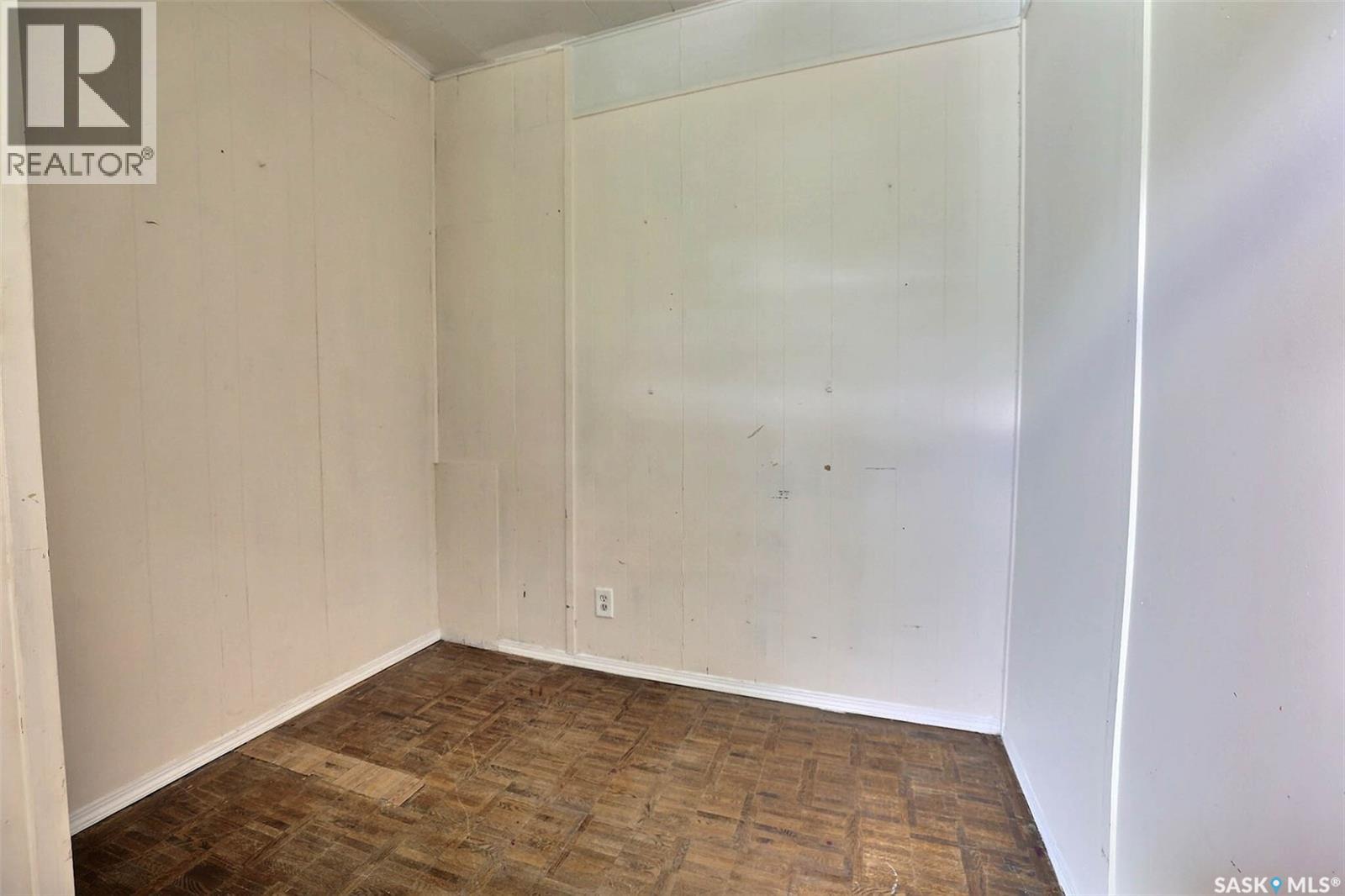 2030 queen STREET - 3