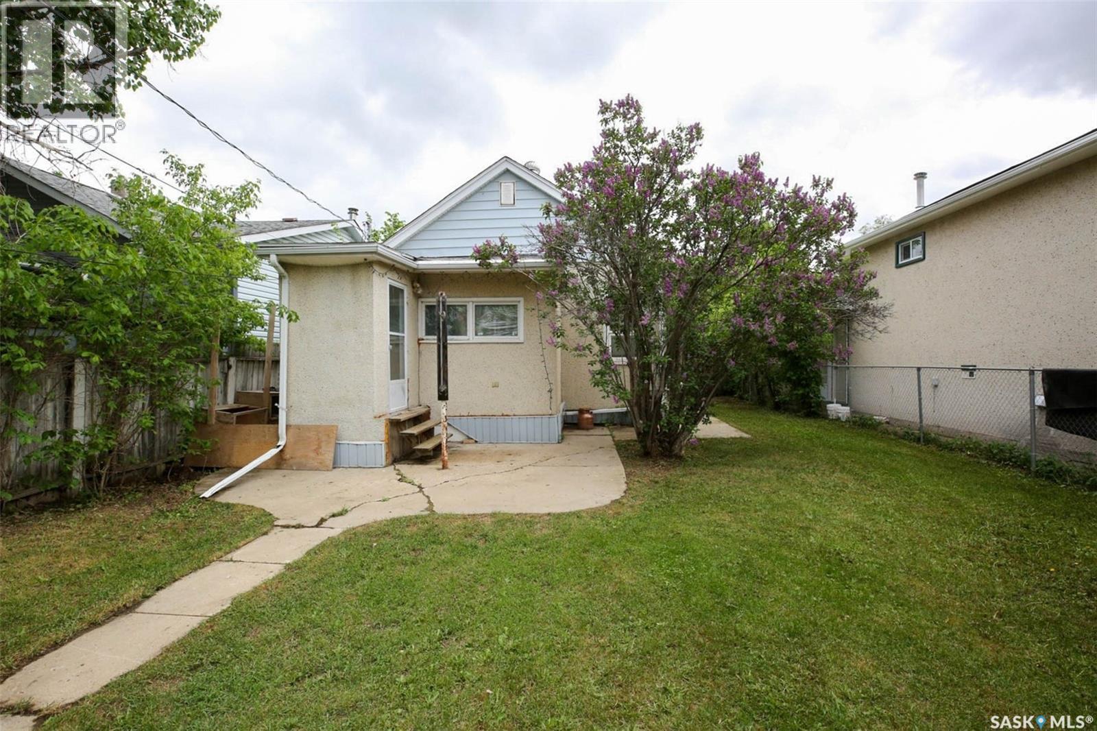 2030 queen STREET - 12