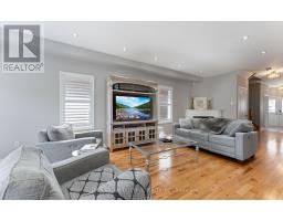 201 Vellore Park Avenue, Vaughan, ON L4H0C3 Photo 13