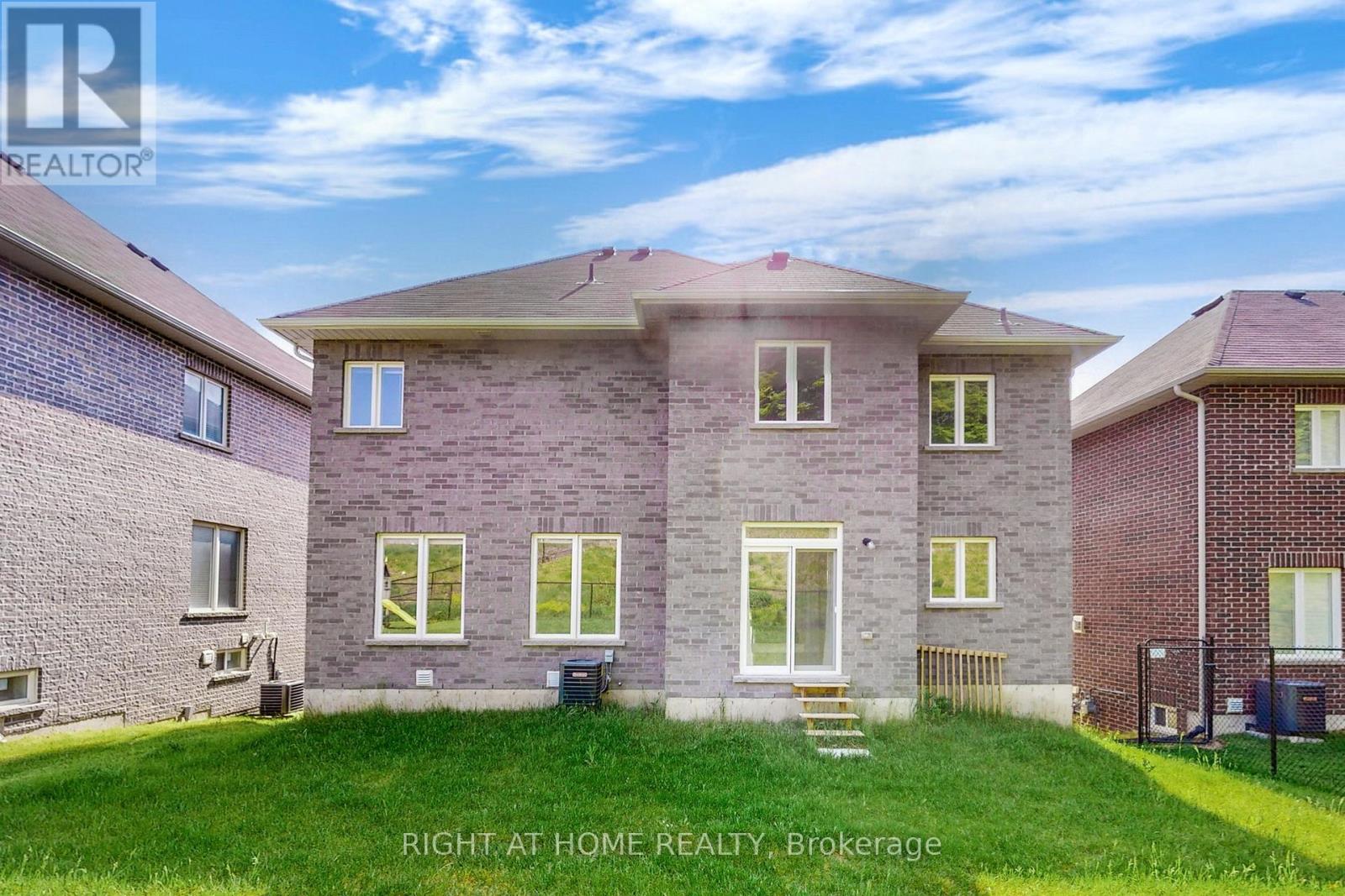 3092 MONARCH DRIVE - 35