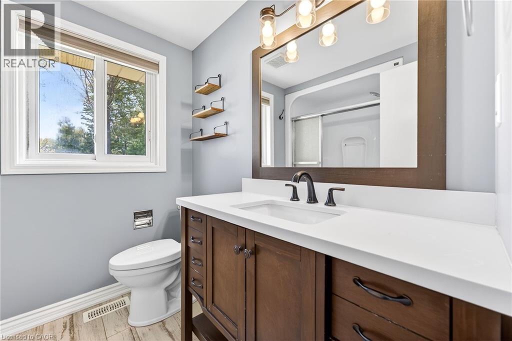 3-bedroom home for sale at 143 FAIRVIEW Avenue E, Dunnville ON · photo 14 of 41
