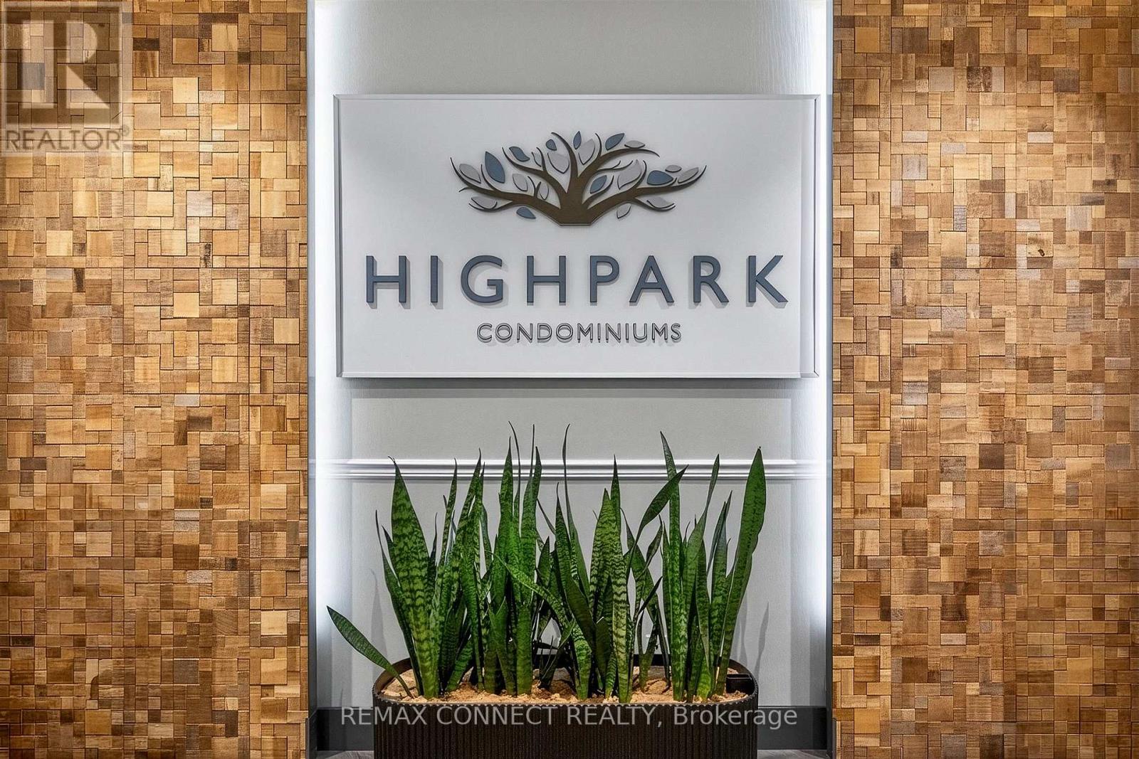 #LPH4 1830 BLOOR STREET W - 3