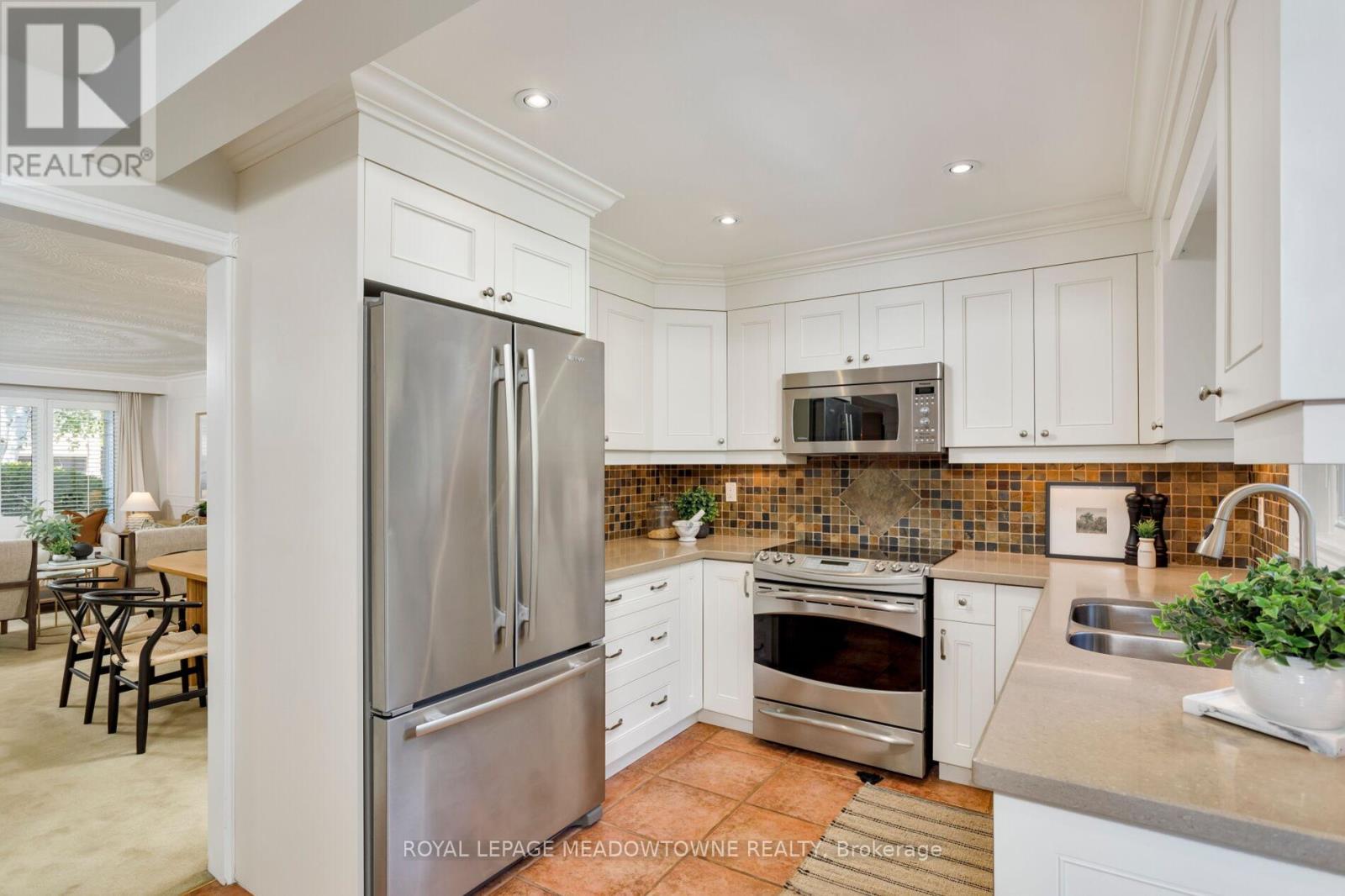 2130 VARENCY DRIVE - 9