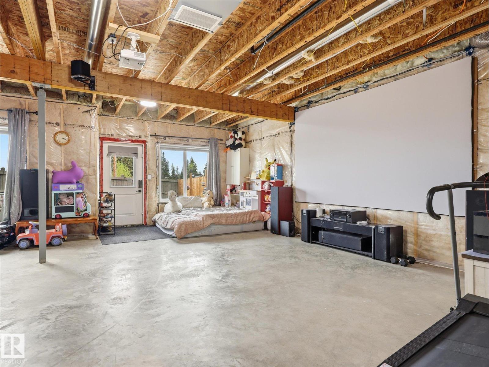 622 ASTORIA WY - 34